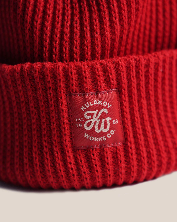 Красная шапка бини теплая вязаная акриловая