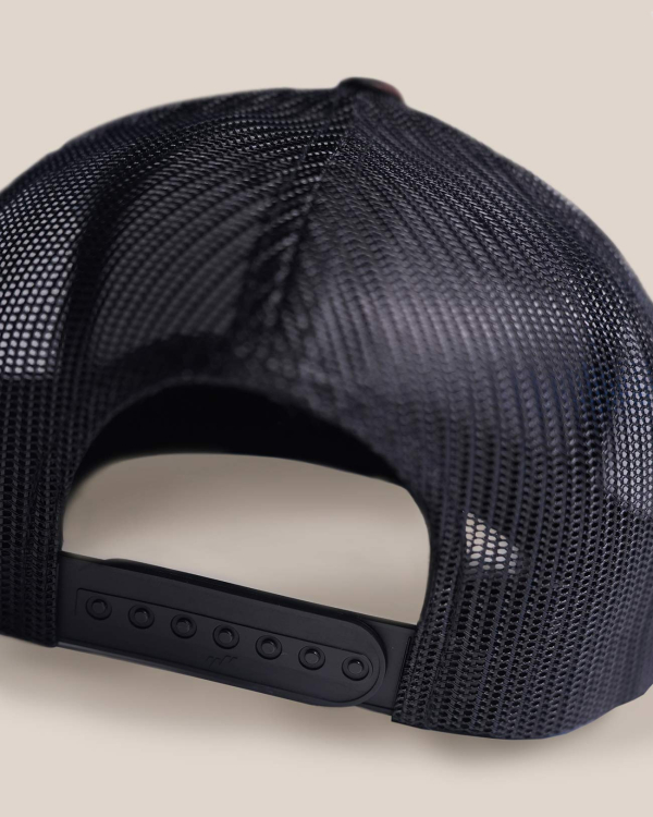 Застежка на кепке сзади 