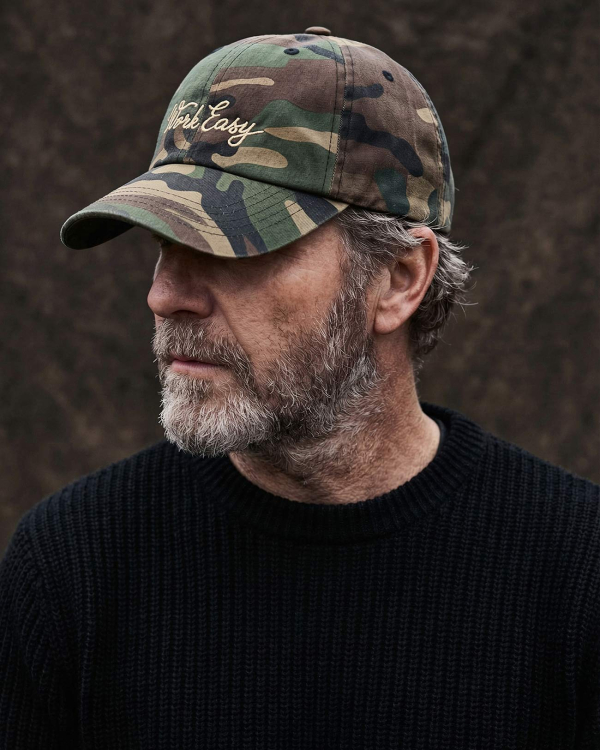 Камуфляжная кепка dad hat 